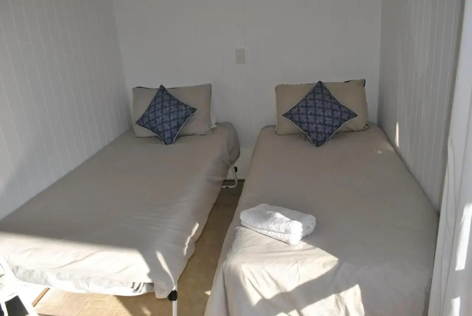 Palm Drive 'Cozy Cabins'