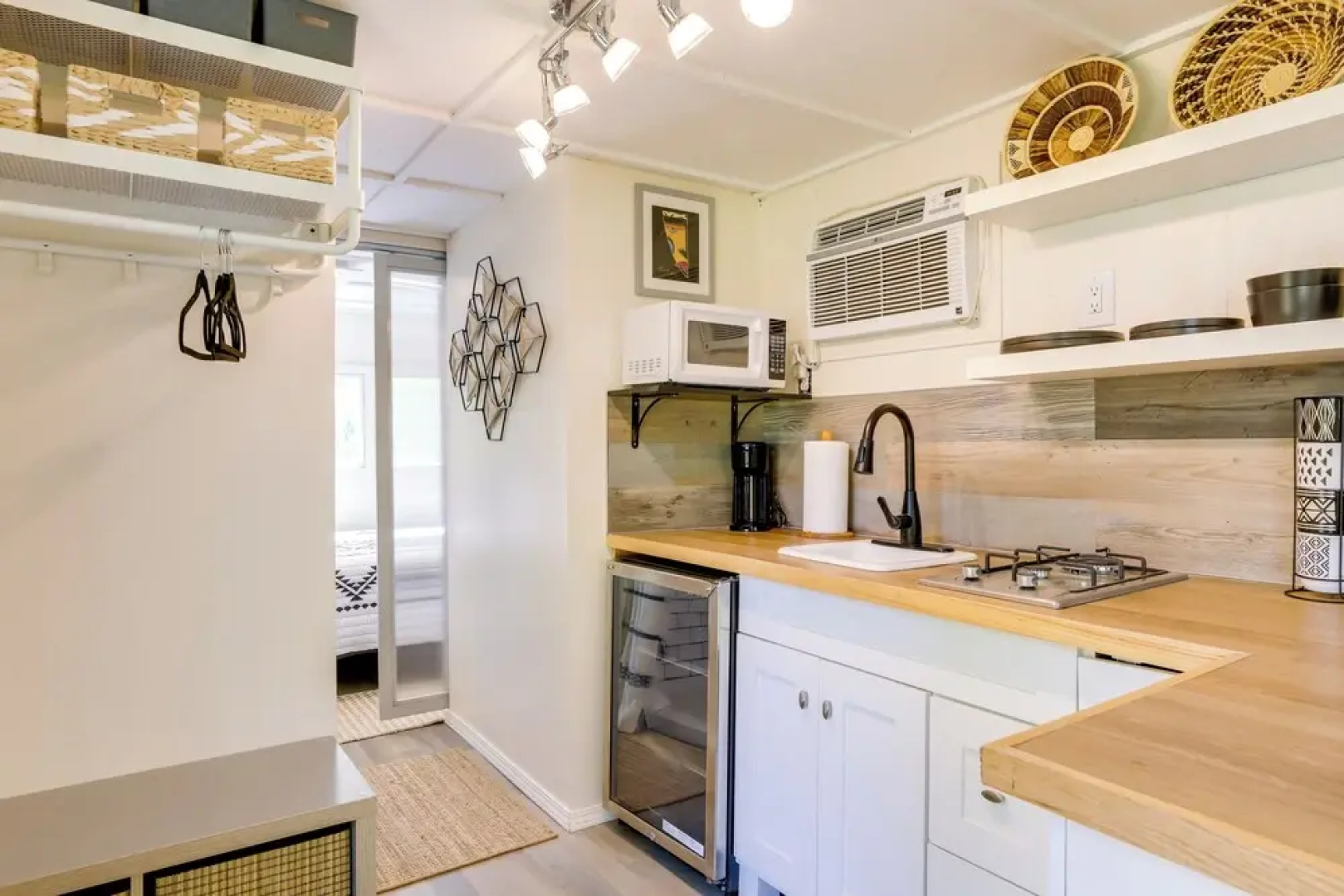 Hike On-site: Georgia Tiny Home on Farm Retreat