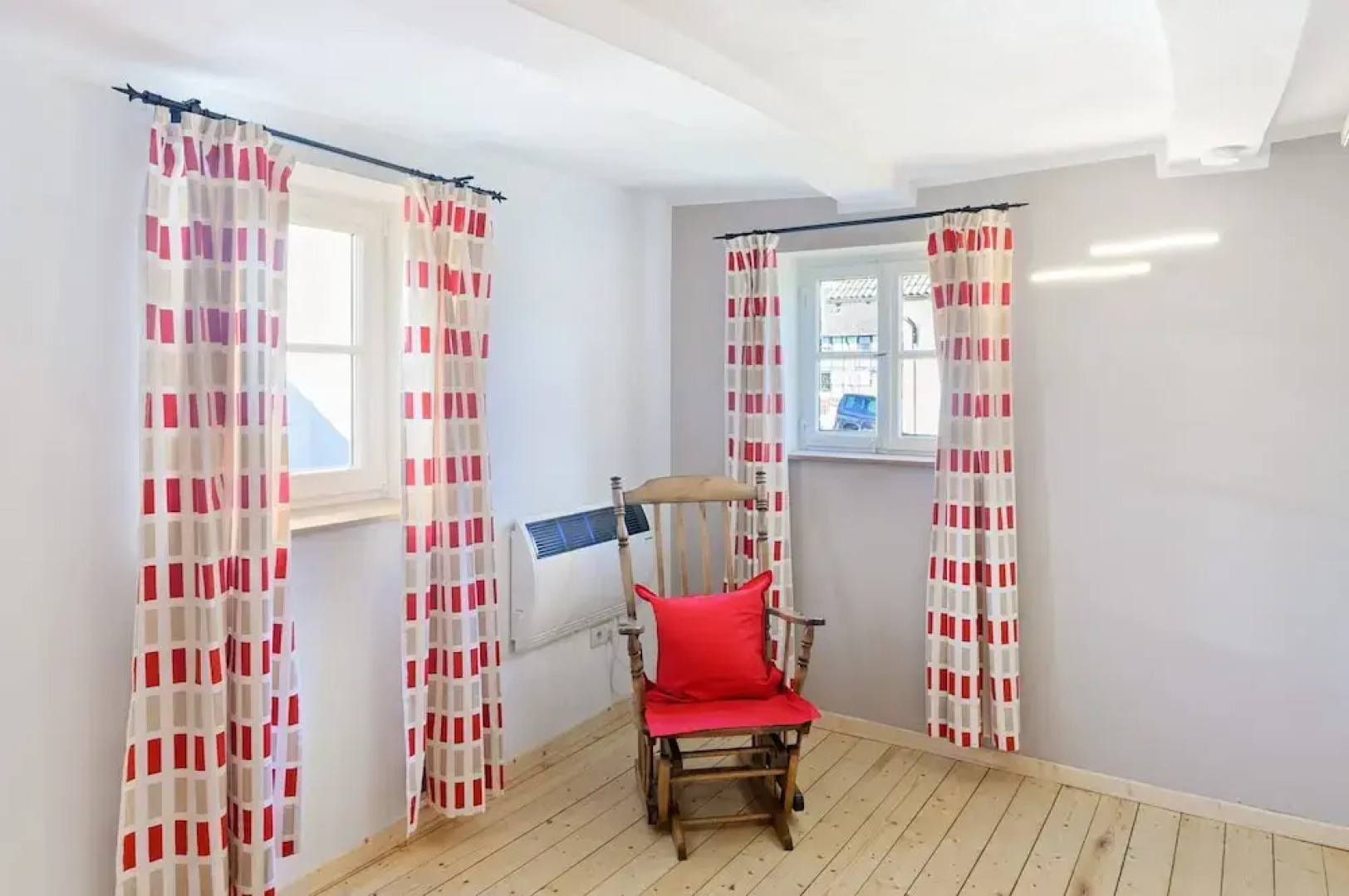 Eppe Timbered Retreat