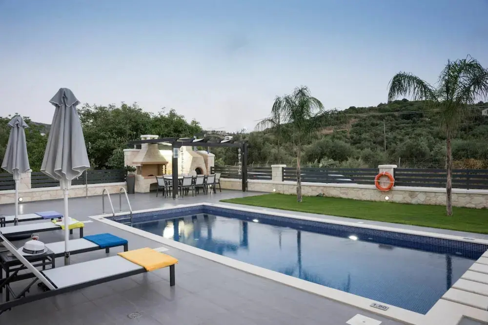 Luxurious Modern Mansion With Private Pool and Sauna 200m From Beach