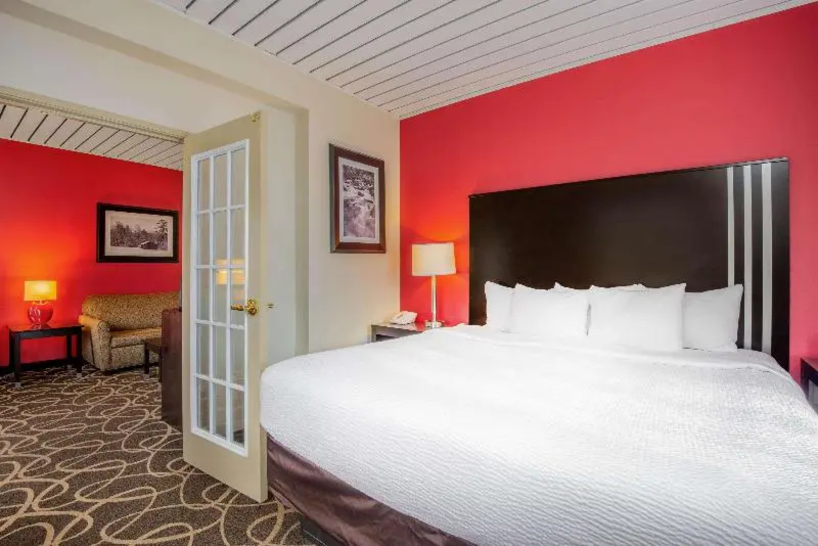 La Quinta Inn & Suites Elkview - Charleston NE