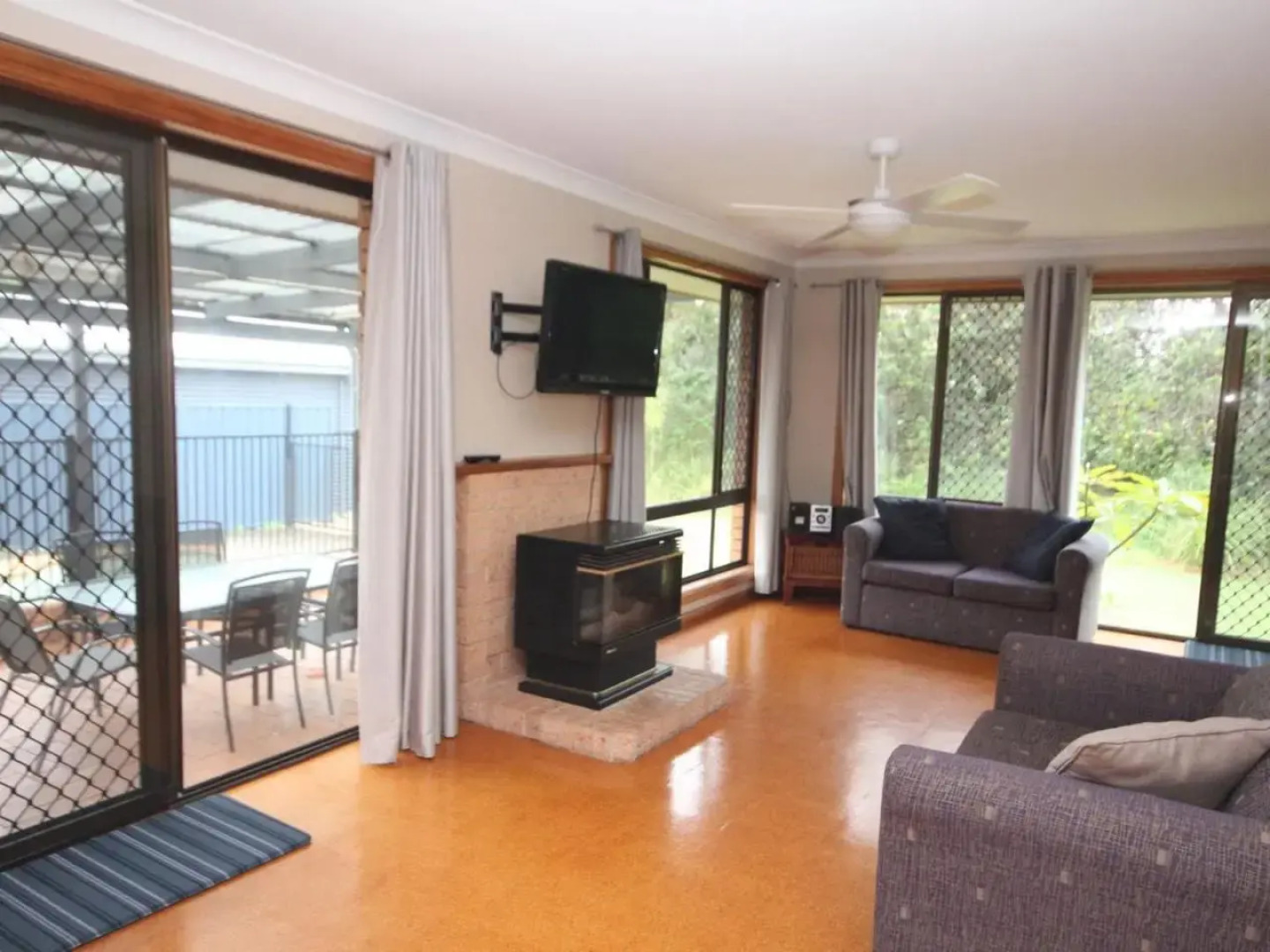 MIDDLEROCK RETREAT - 92 Chepana St LC