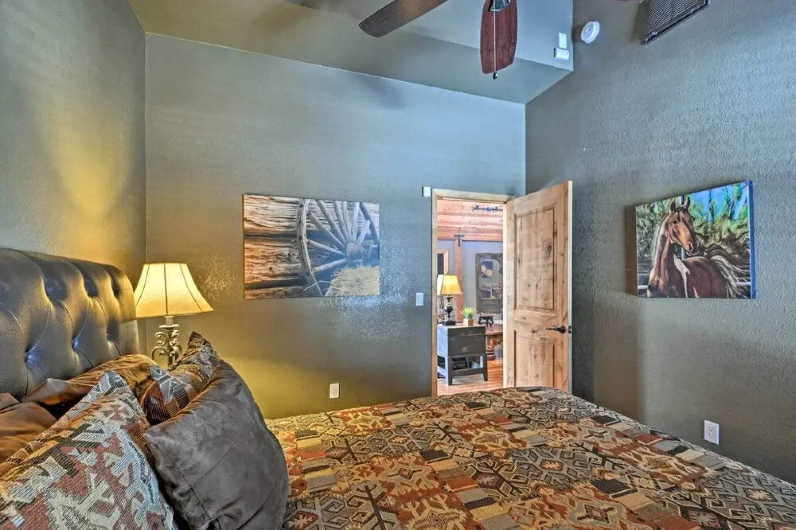 Flagstaff Cabin on 5 Acres w/ Fireplace & Fire Pit