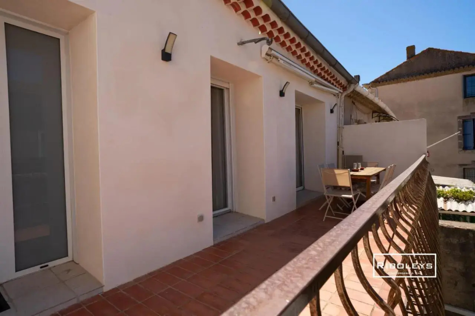 Sublime Loft de 130m² calme à Vias-Village