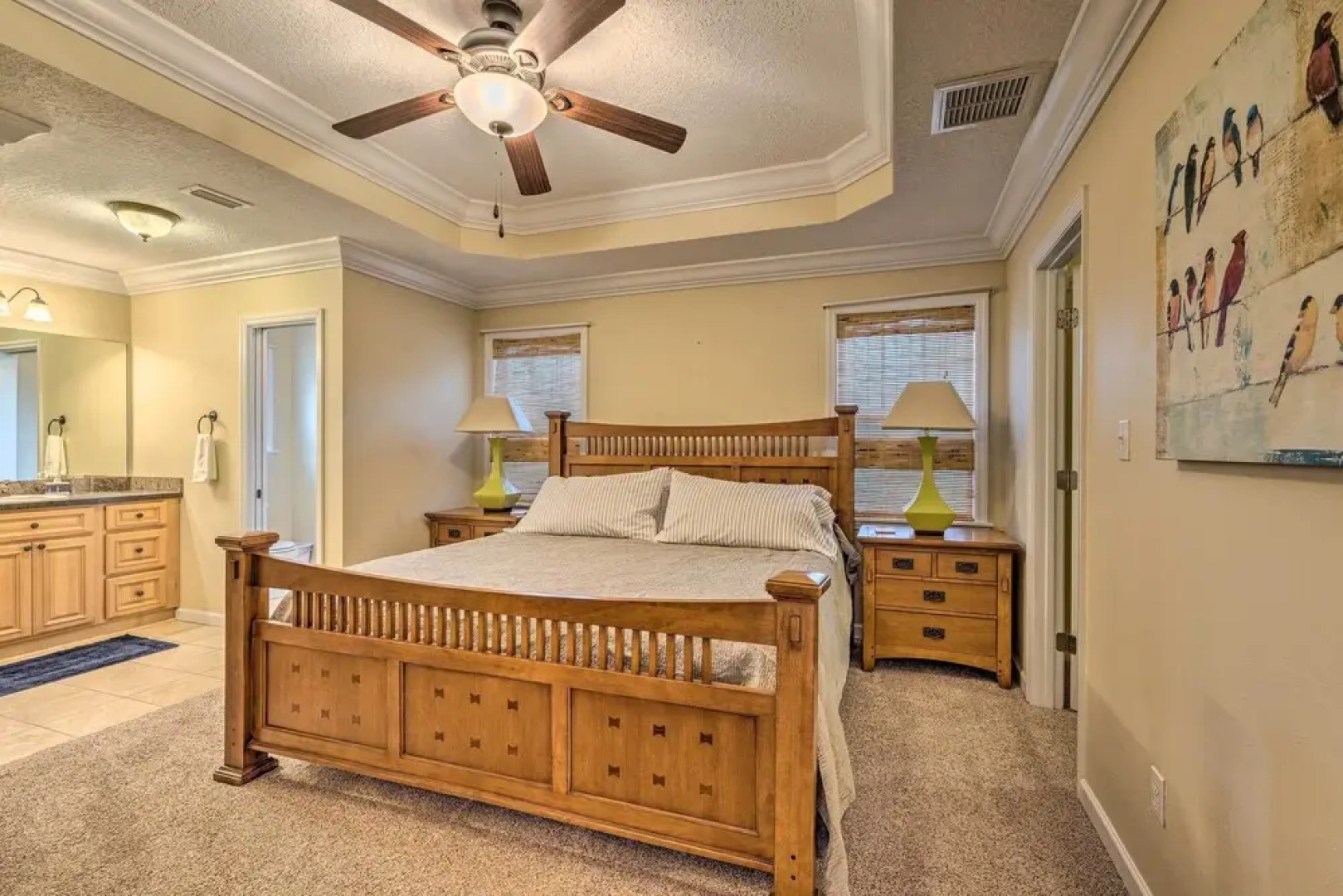 'honey's Hideout' < 1 Mile to River Access!