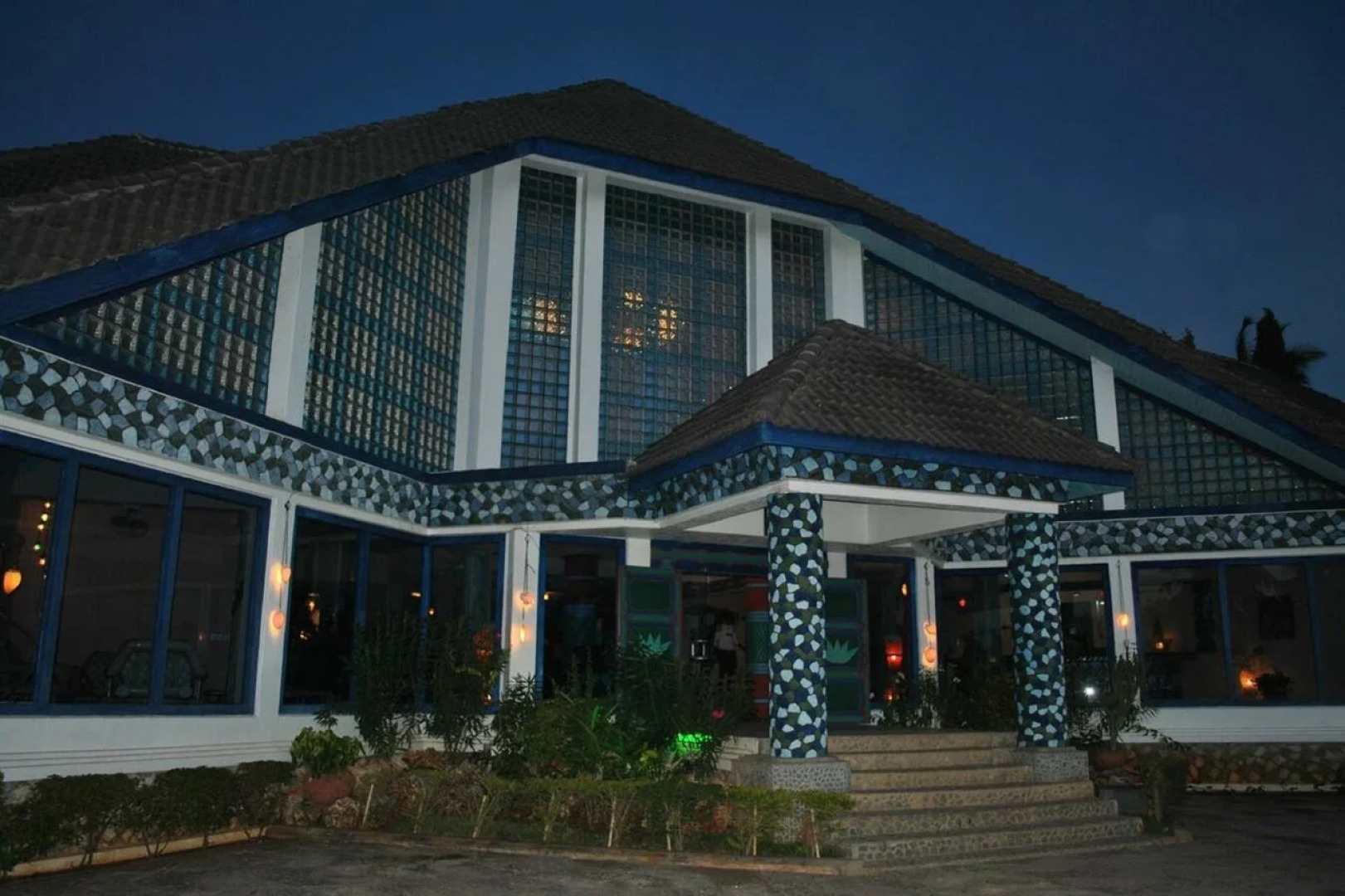 The Beach Comber Hotel & Resort