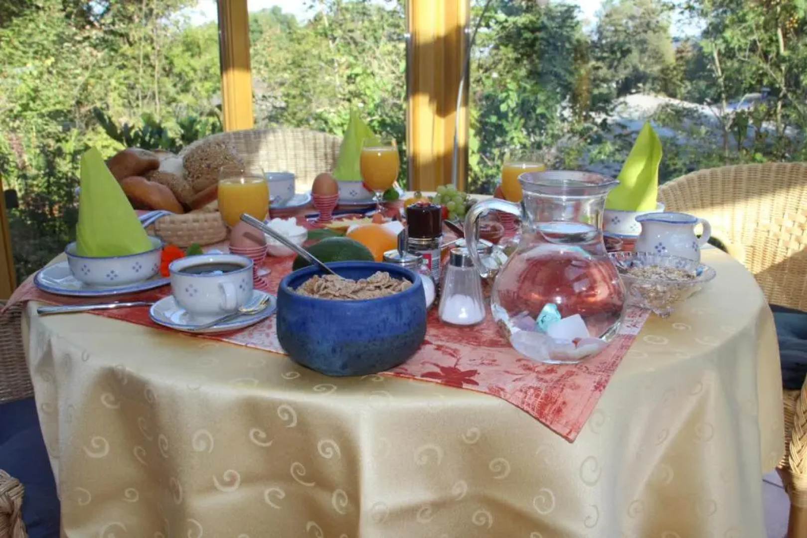 Frauenpension Arleta - Women only (только для женщин)