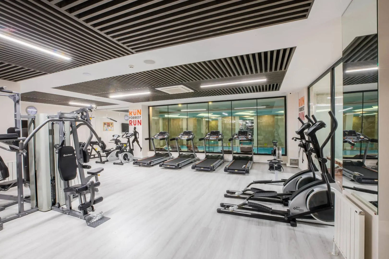 Karpalas City Hotel & Spa