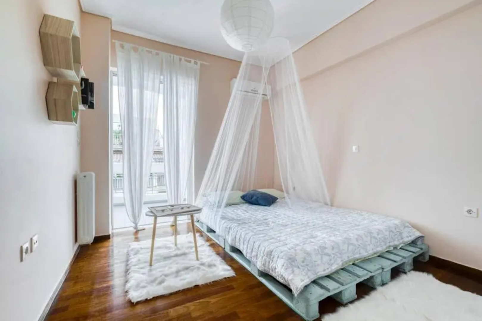 Cosy and Confortable