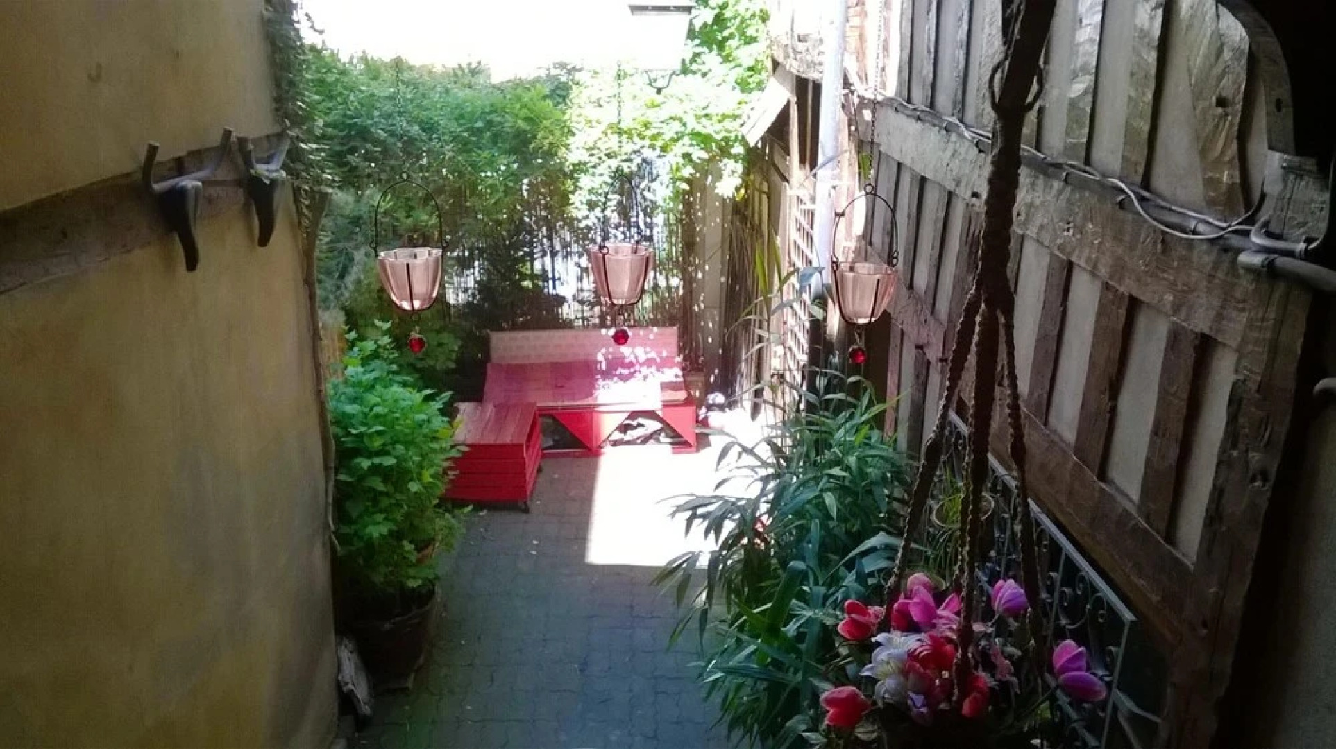 Apartment With 2 Bedrooms in Troyes, With Enclosed Garden and Wifi