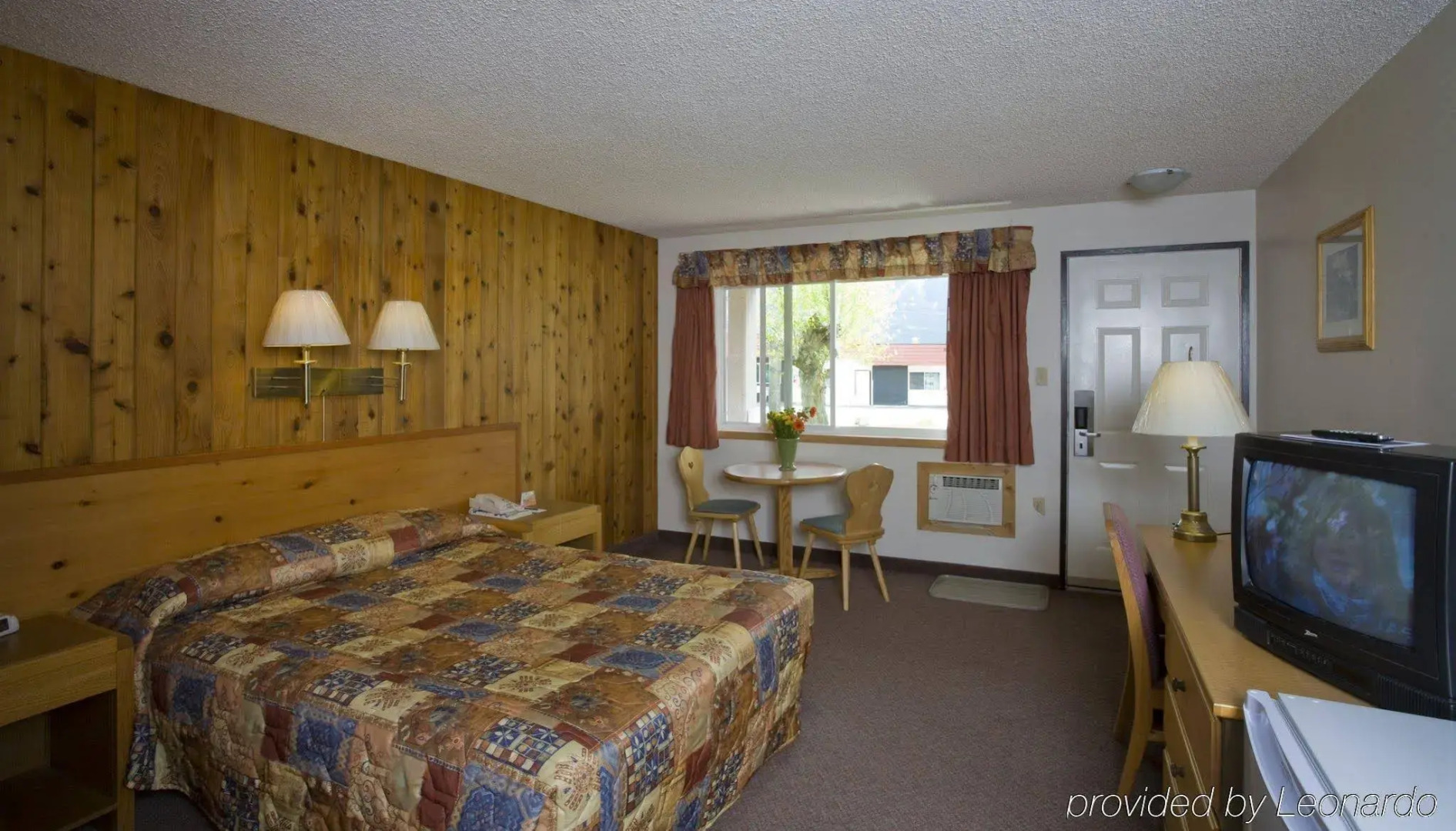 Rocky Mountain Ski Lodge