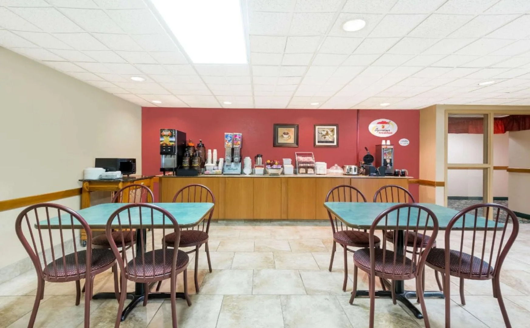 Holiday Inn Express & Suites Milan – Sandusky Area by IHG