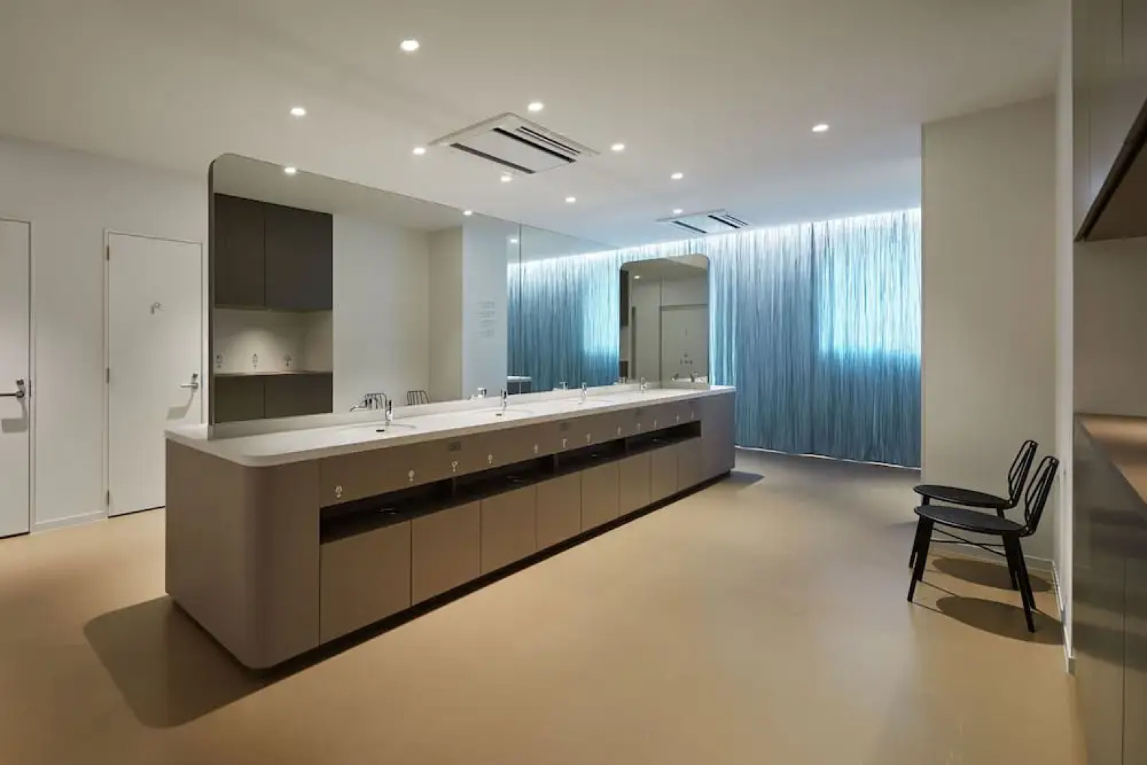 9h nine hours Ningyocho