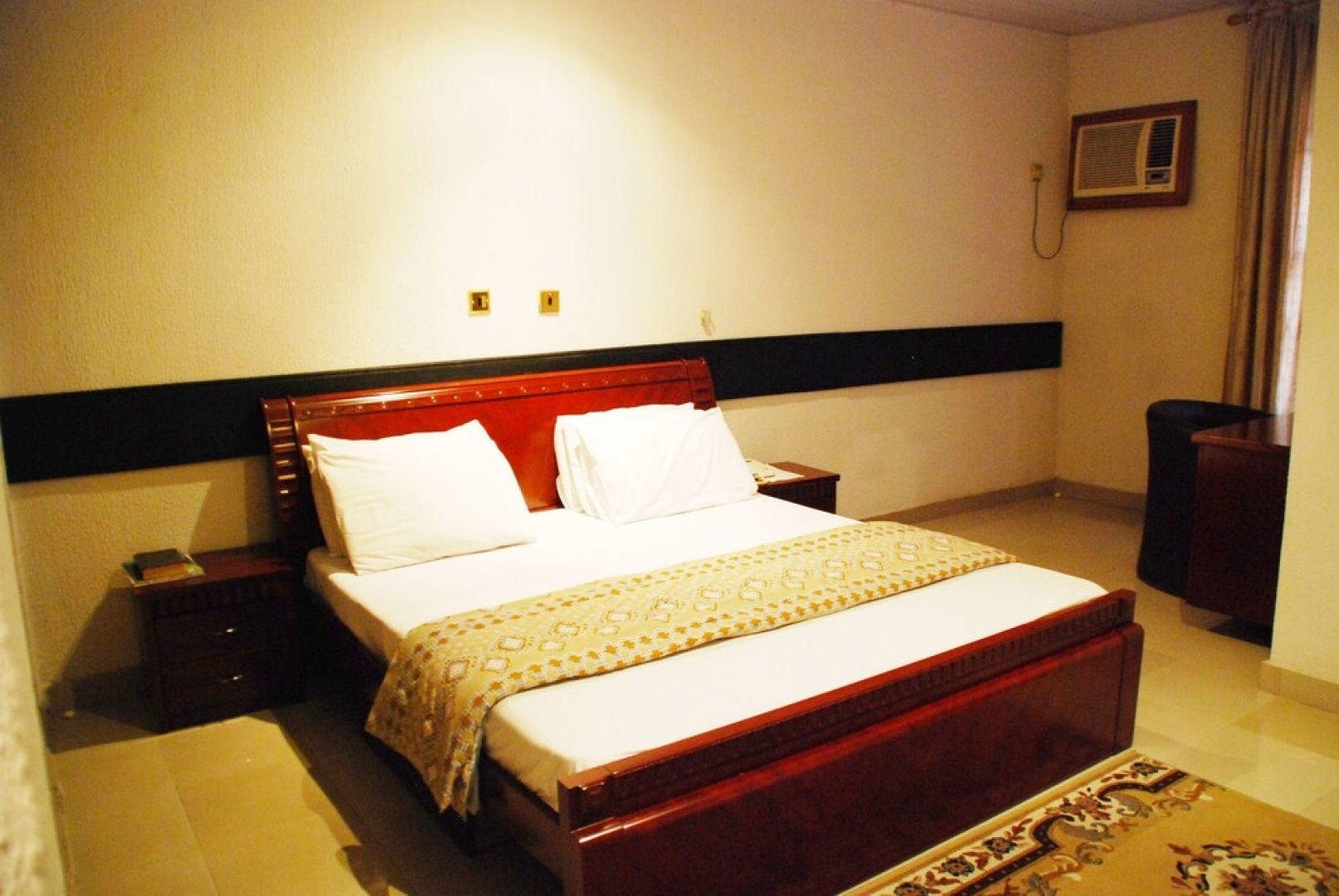 Royalty Hotels & Recreations