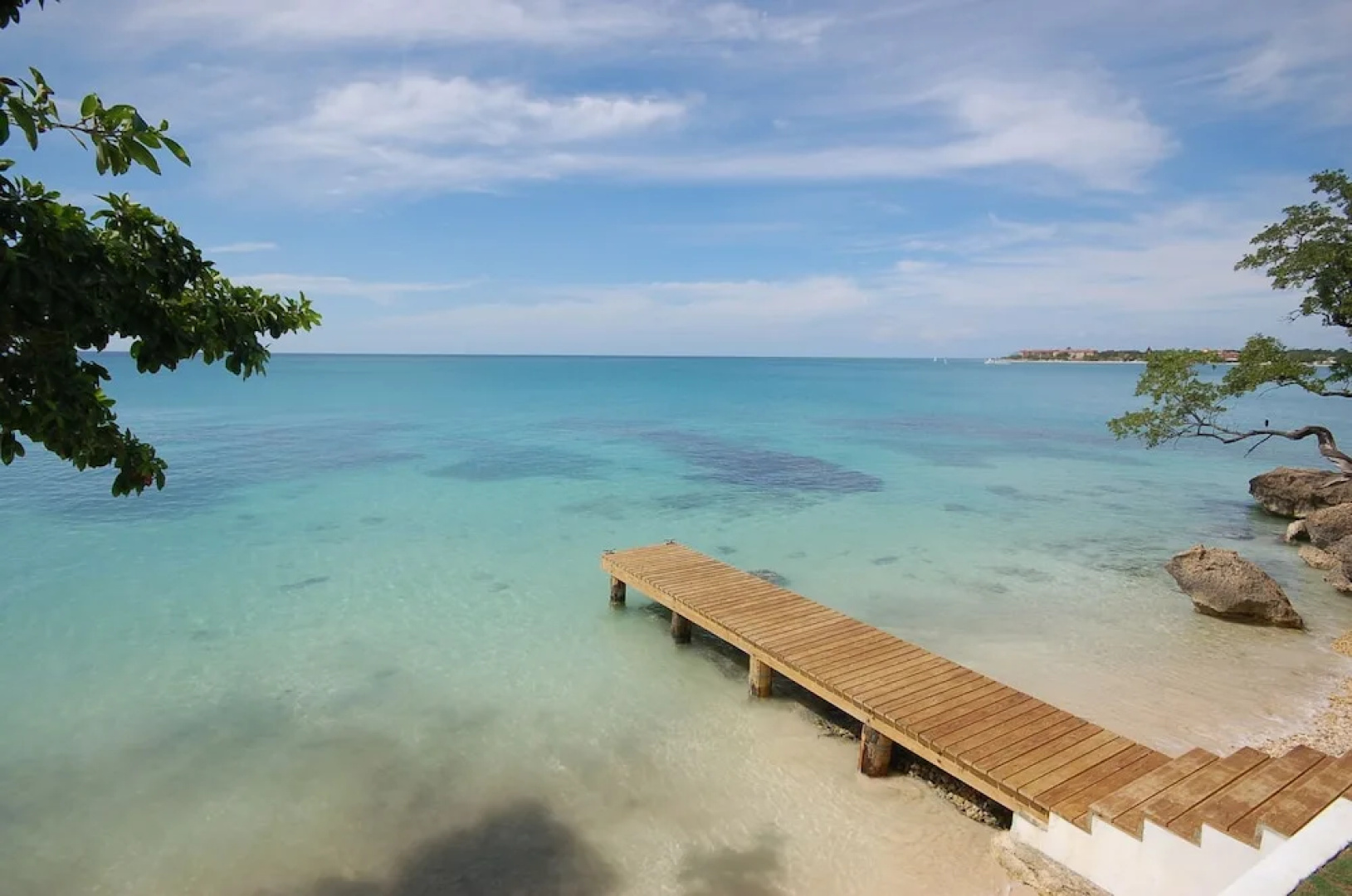 Culloden Cove, 5BR by Jamaican Treasures
