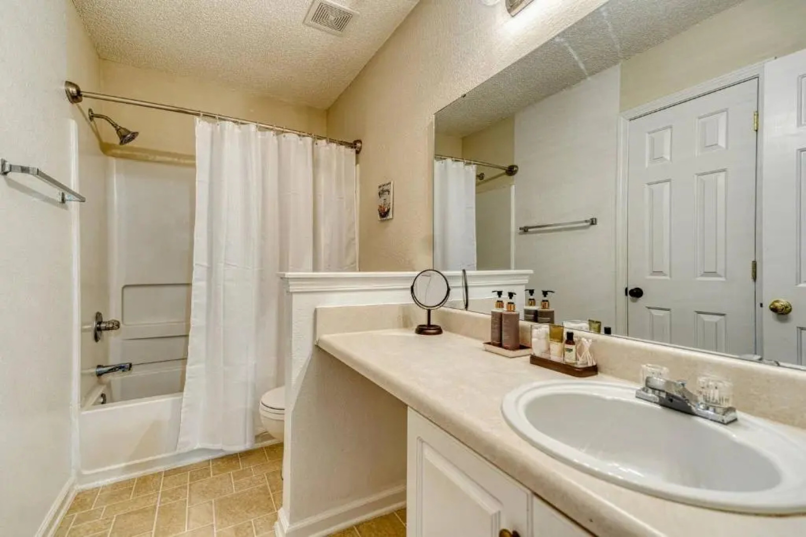 6 Bed Seasoned Family/grad Groups Get Together