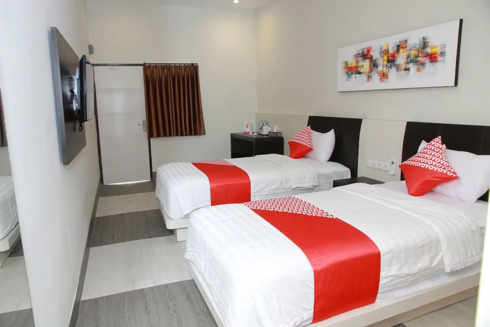 OYO 1656 Parama Su Hotel