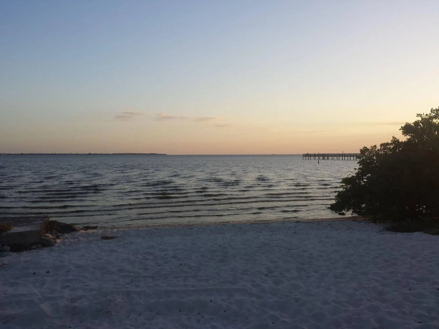 Tropical Bay Inn Motel