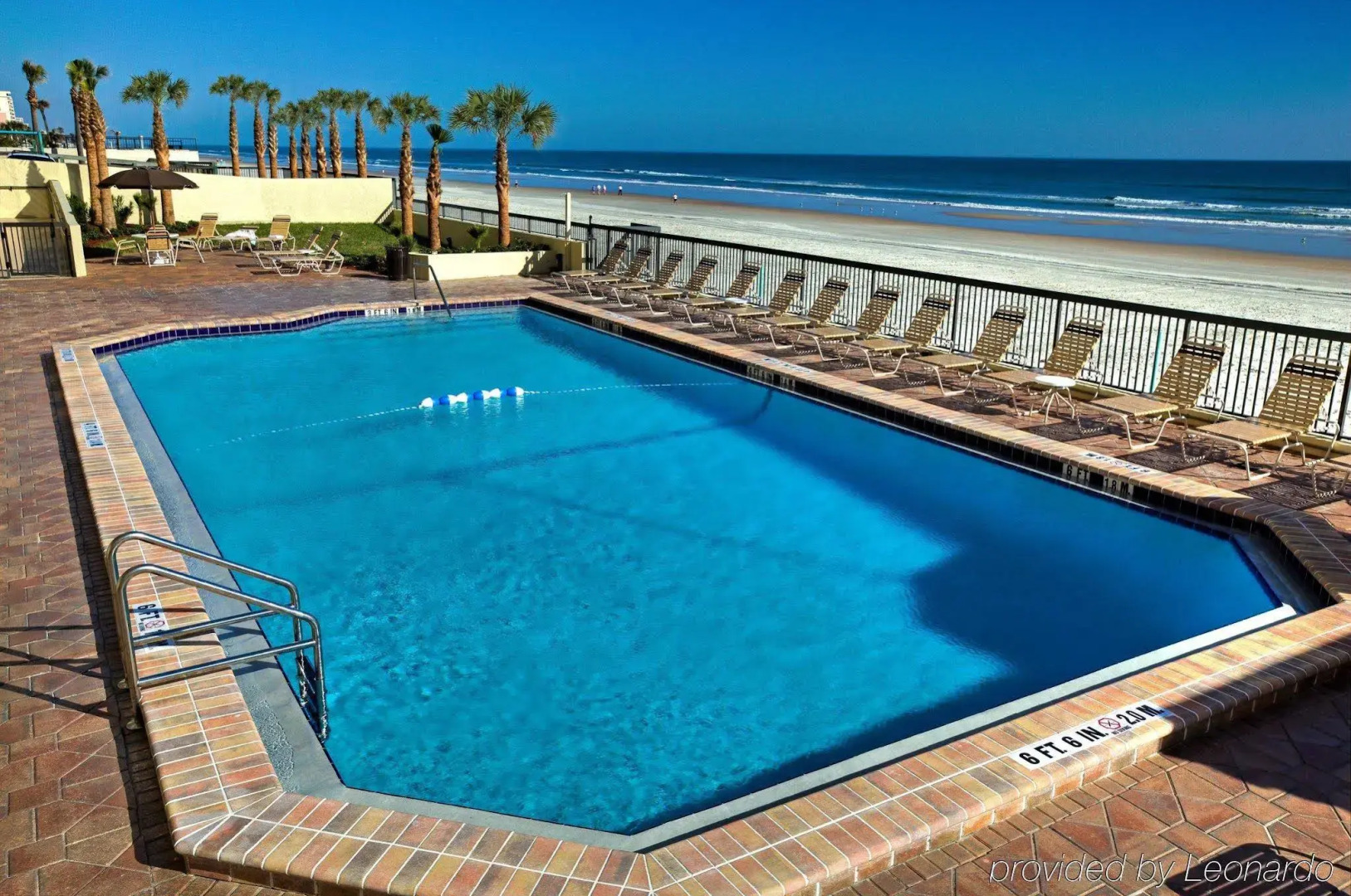 Holiday Inn Express & Suites Oceanfront by IHG