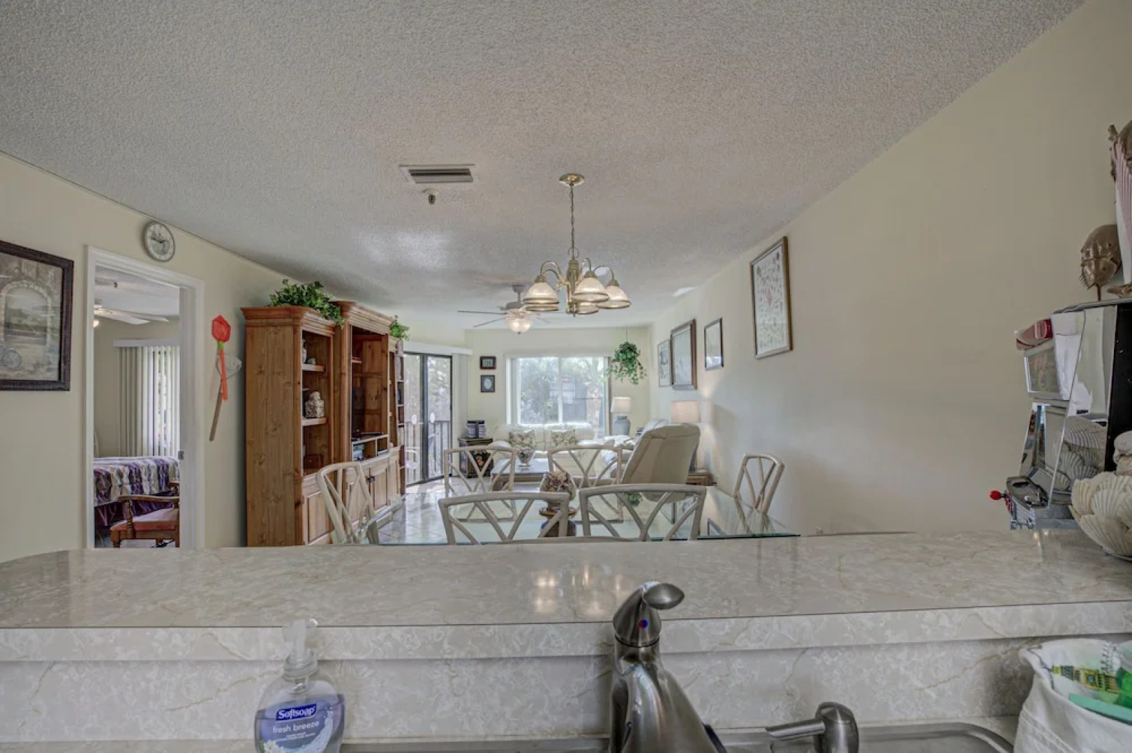 Beach Bay Breeze by Anna Maria