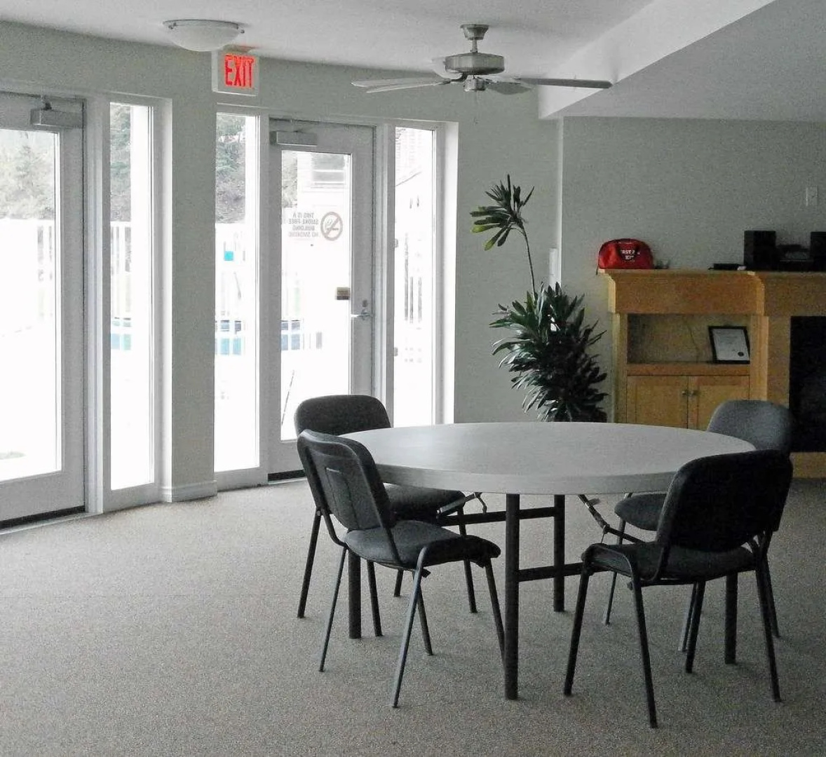 Kaslo Bay Condominium