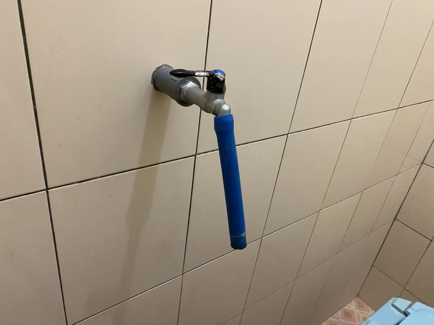 OYO Life 93258 Kos Sahabat