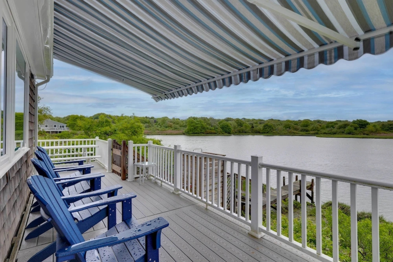 Cozy Narragansett Cottage w/ Dock & Outdoor Shower
