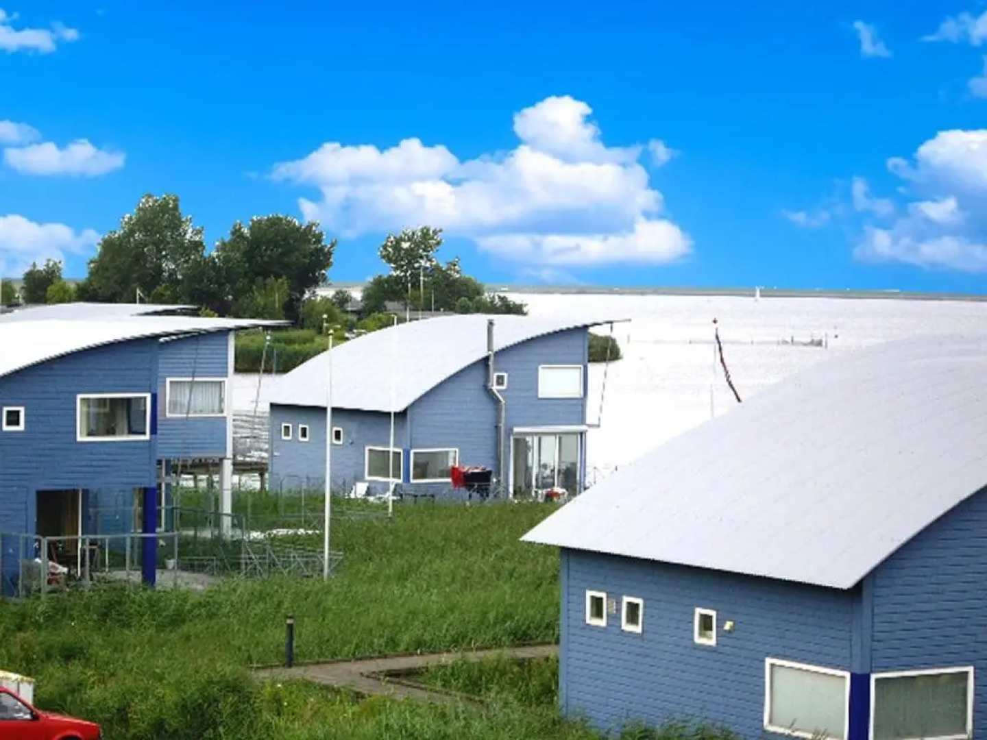 6pers. Lauwersmeer Lakefront. Nirvana house with sauna, pellet stove