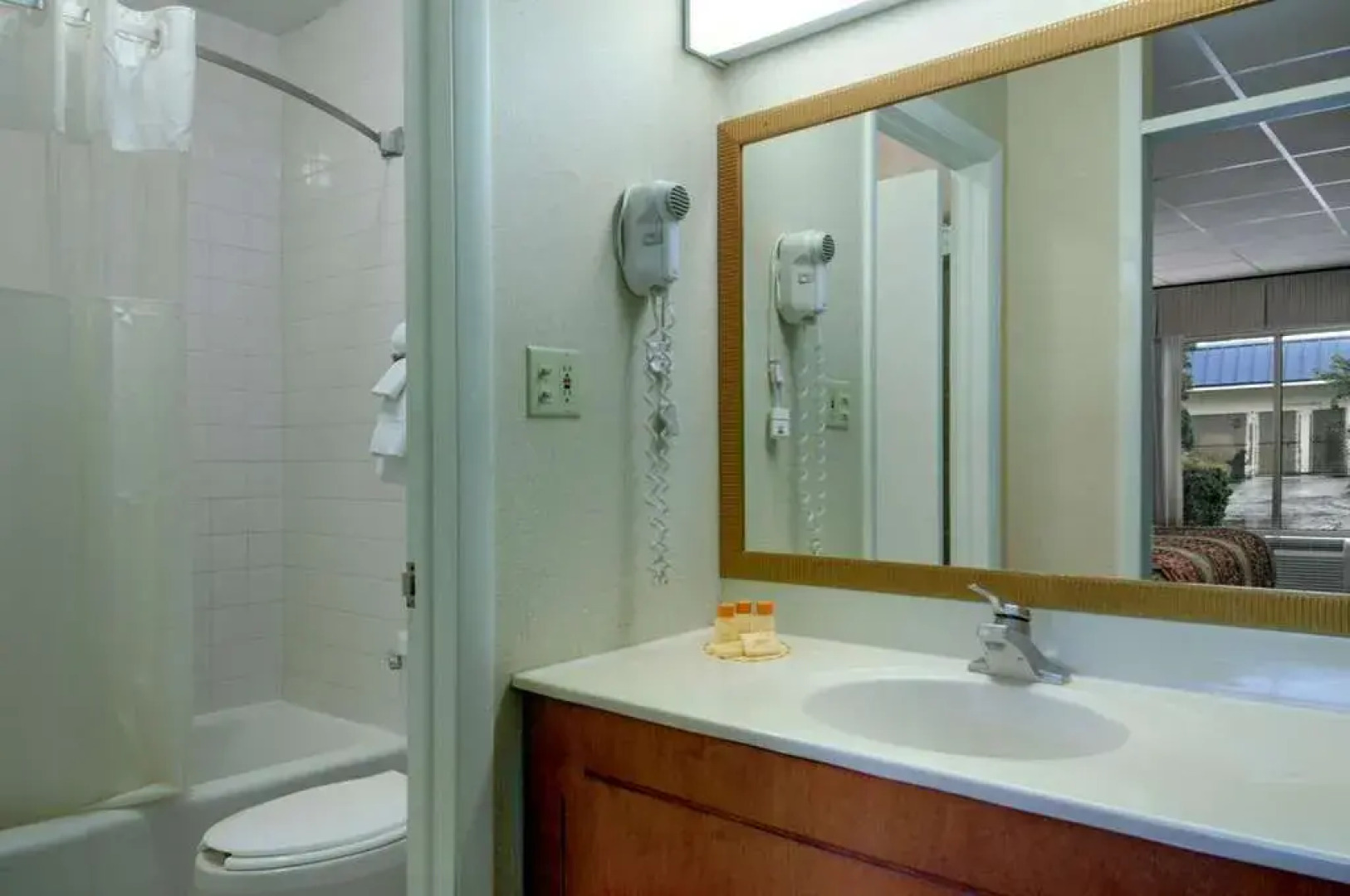 Holiday Inn Express Silver Springs - Ocala, an IHG Hotel