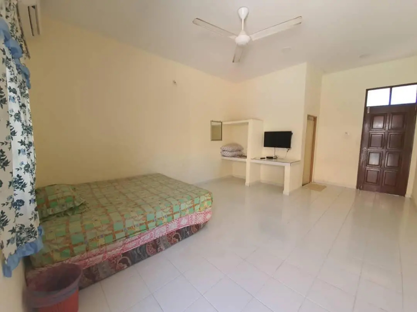 SPOT ON 90242 Sri Pantai Resort