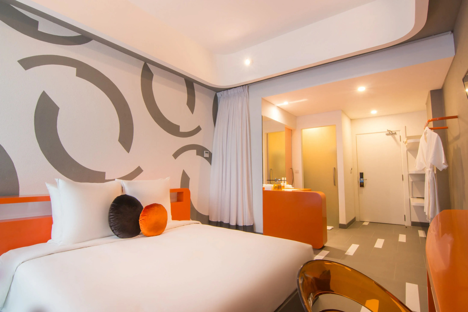 SUN & MOON, Urban Hotel