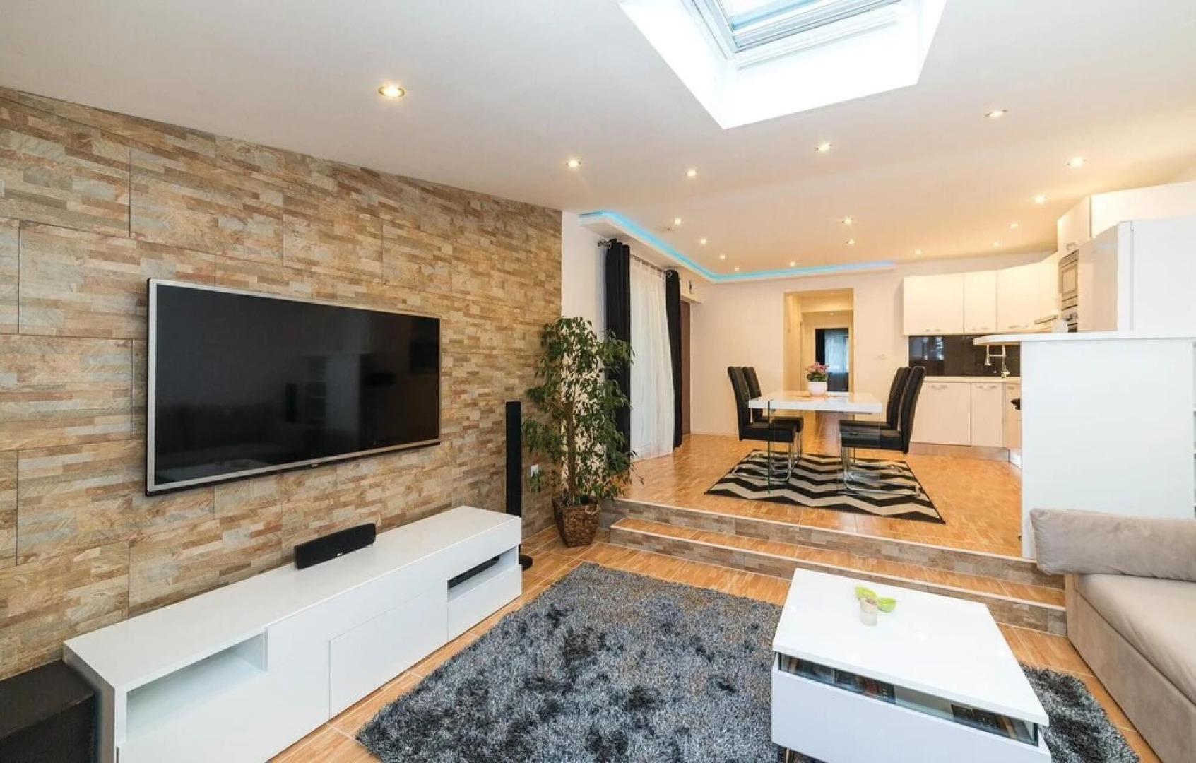 Nice Home in Kastel Gomilica With Sauna, Wifi and 2 Bedrooms