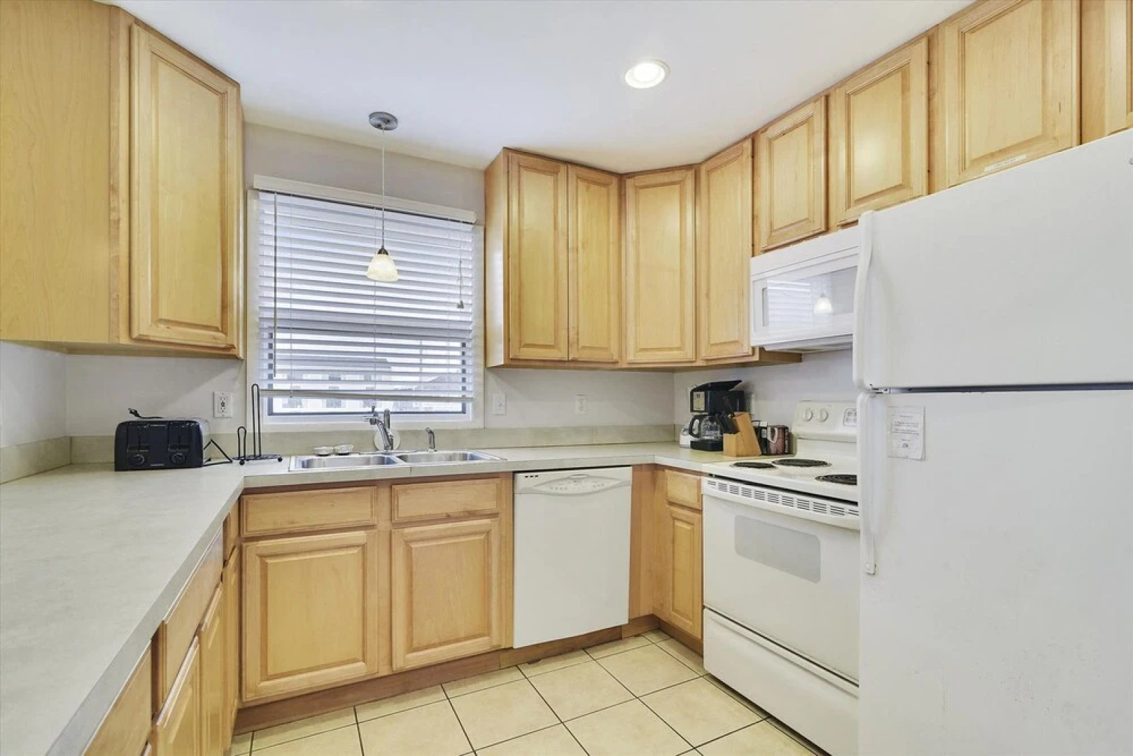 12 Seabreeze Village 26 Mckinley Ave. by Long & Foster