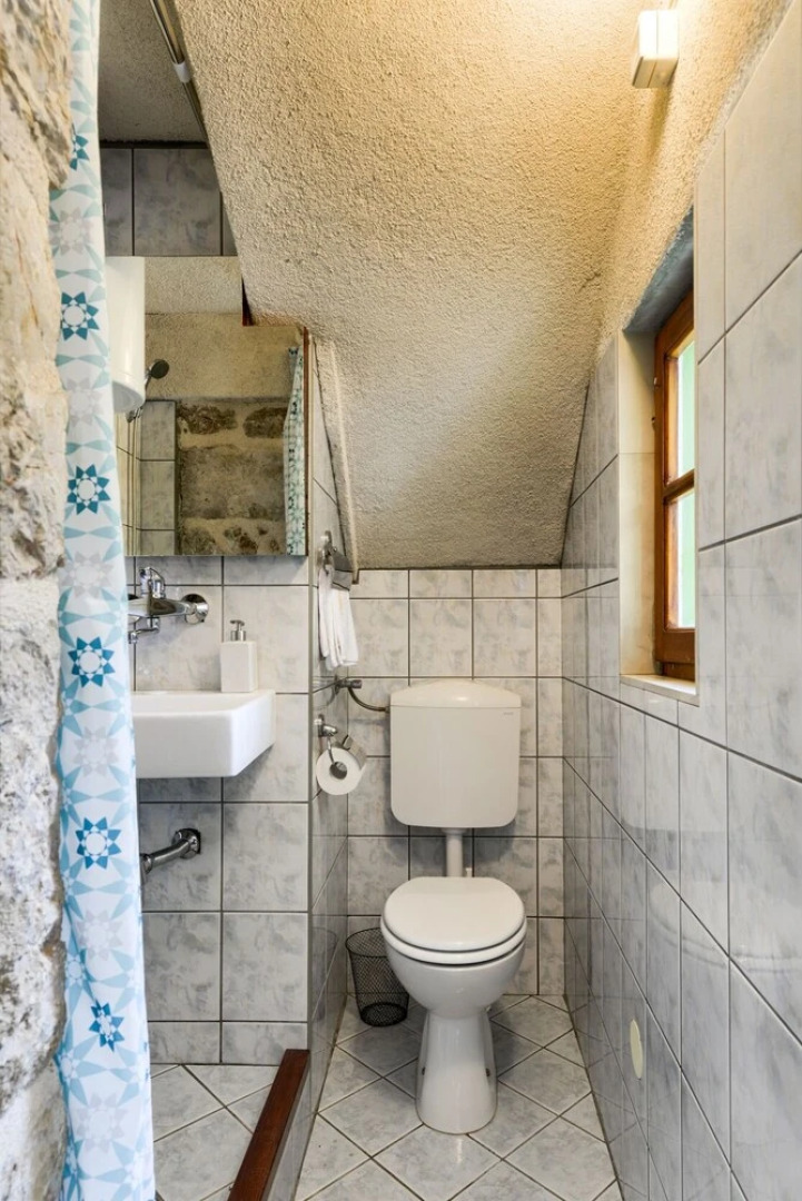 Traditional Stone House Adrian