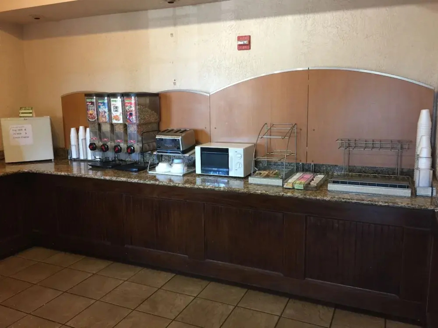 Fredericksburg Hill Country Hotel