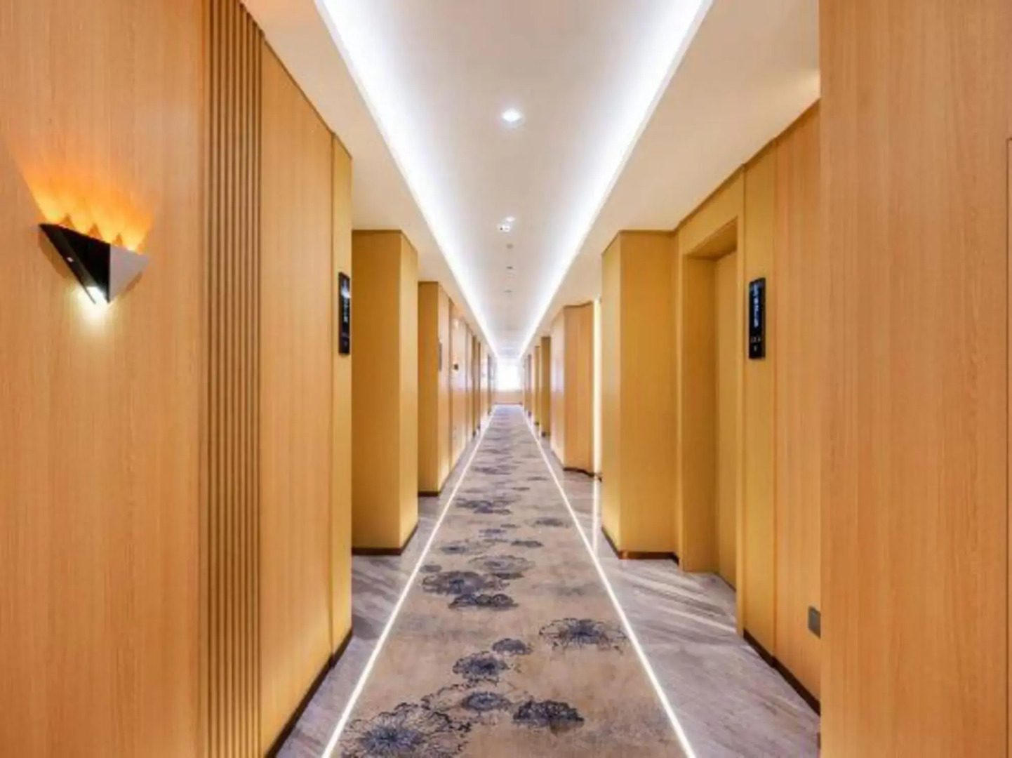 Xinhuan International Hotel