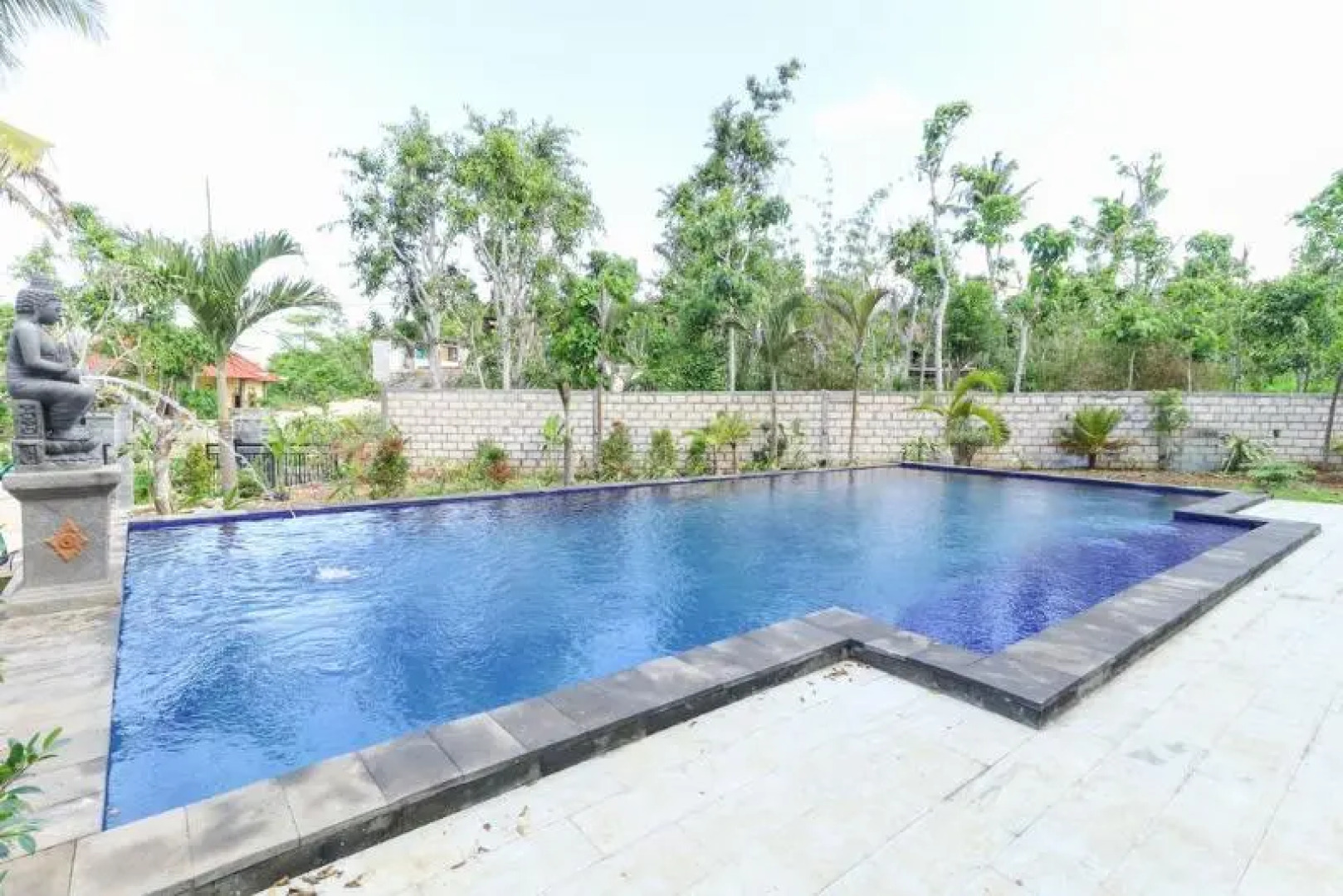 Harta Loka Hotel in Villa by ZUZU