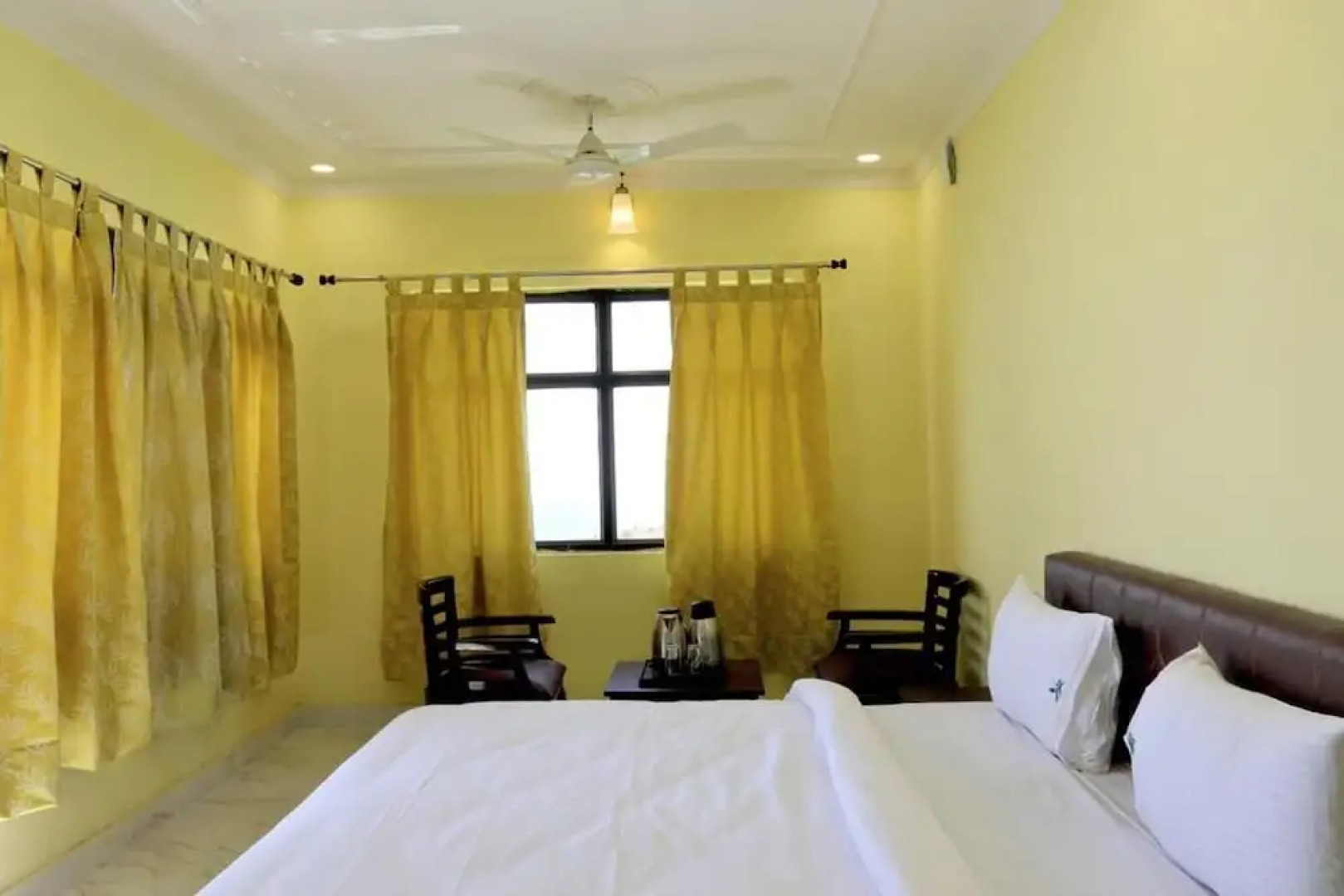 Charekh Food & Forest