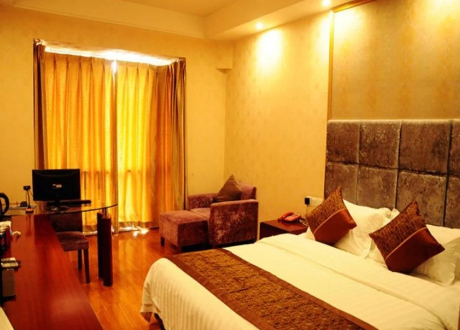 Jingchen Business Hotel