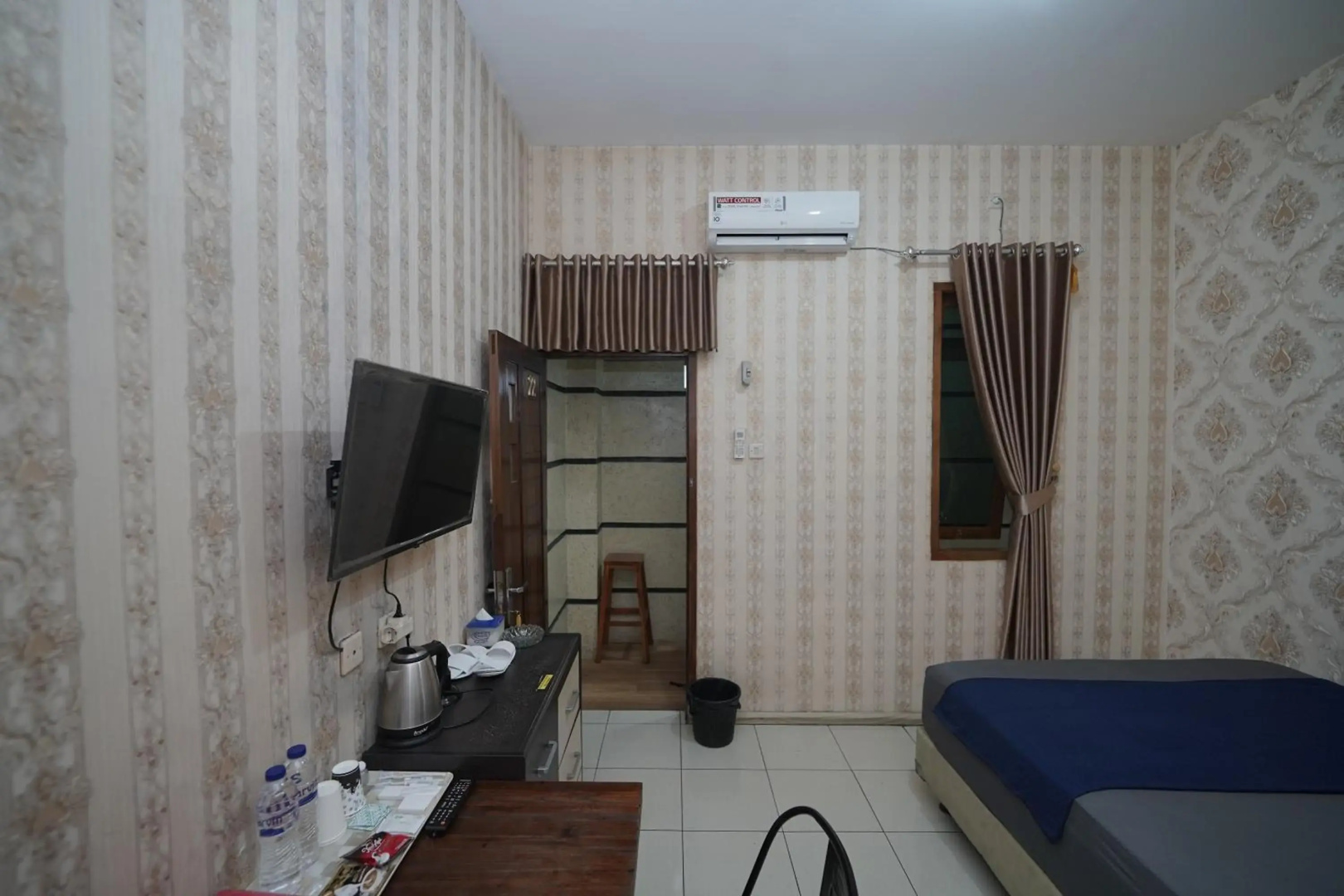 Soreang Hotel by ZUZU