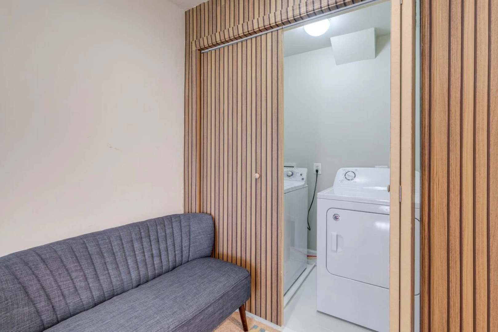 Spacious Woodbridge Home Near Leesylvania Park!