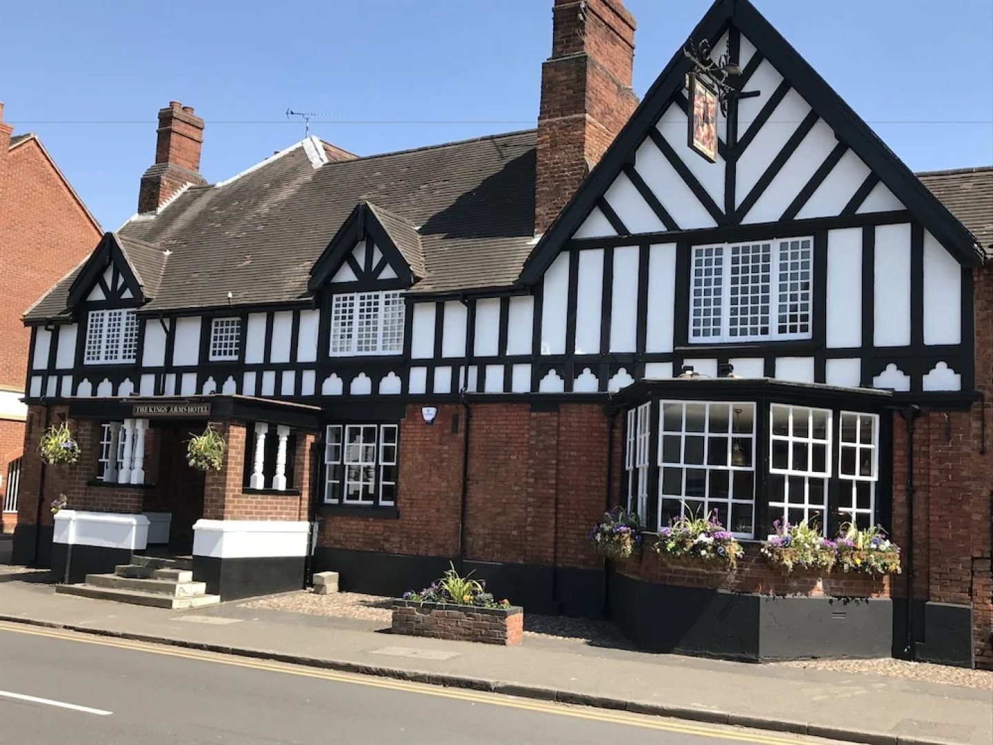 The Kings Arms Hotel