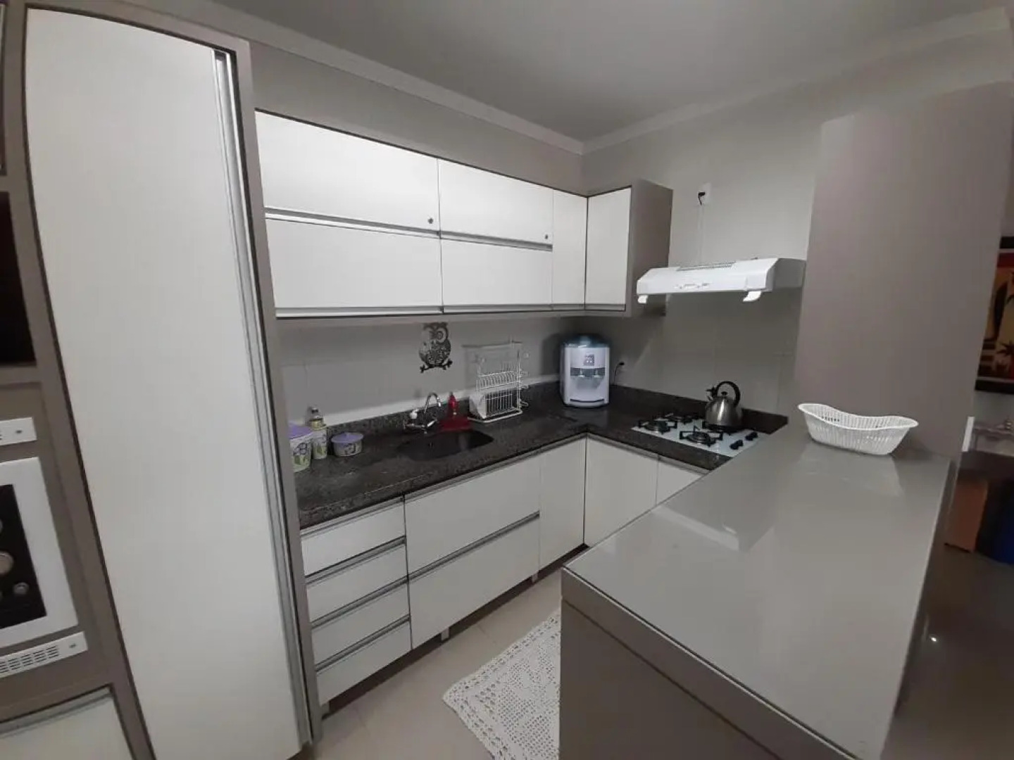 Lindo apto de 3 quartos, a 100m da praia, com ar-condicionado em todos os ambientes