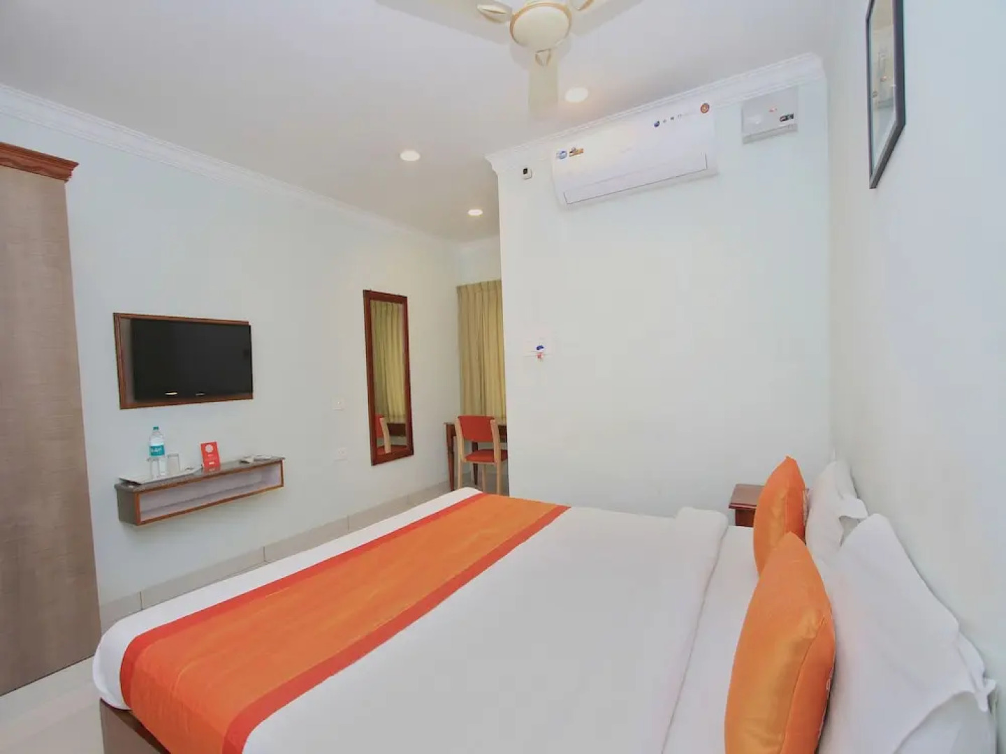 OYO 6598 White Wings