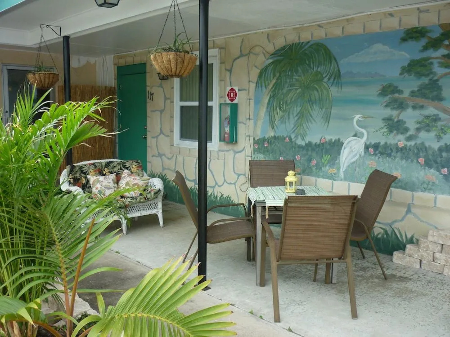 Palm Court Motel