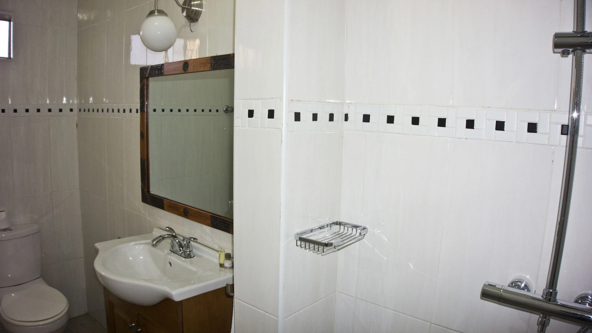 Tropical Enclave Hotel