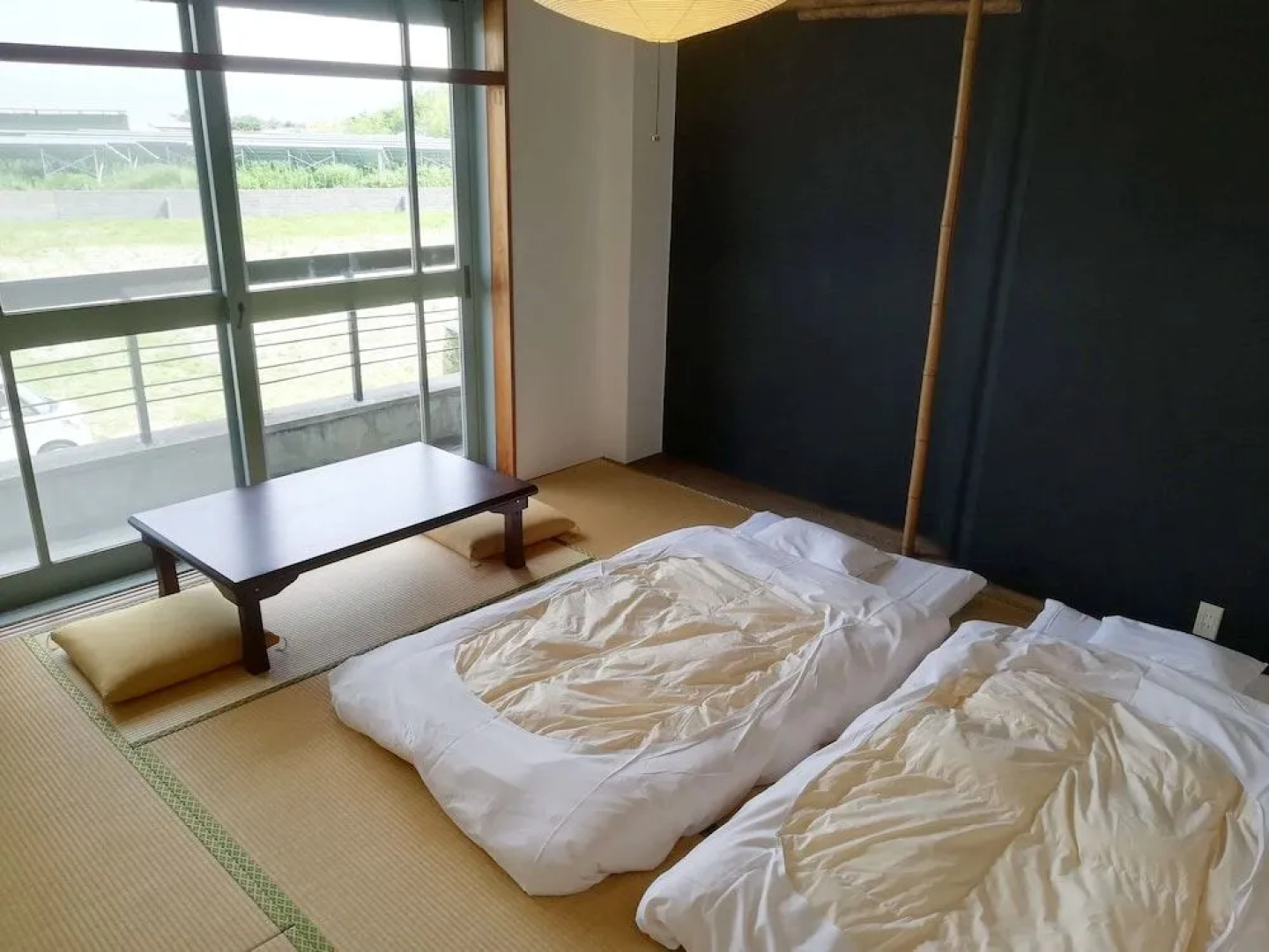J-Hoppers Lake Biwa Guesthouse