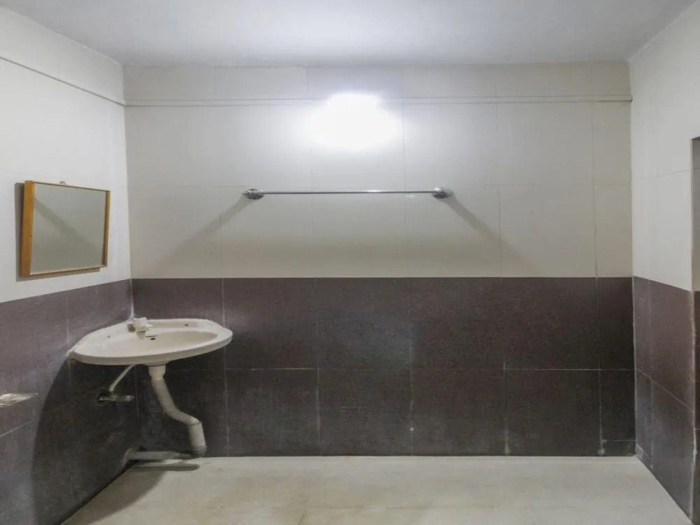 Spot on 49319 Hotel Welcome