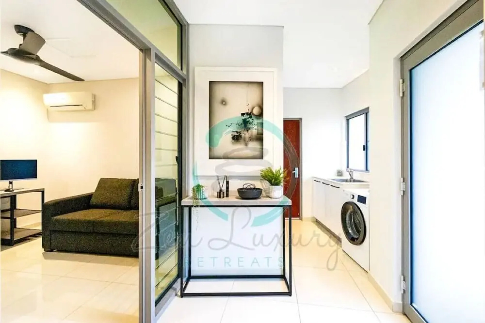 ZEN ARCTIC LUXURY 2-STORY House & Pool