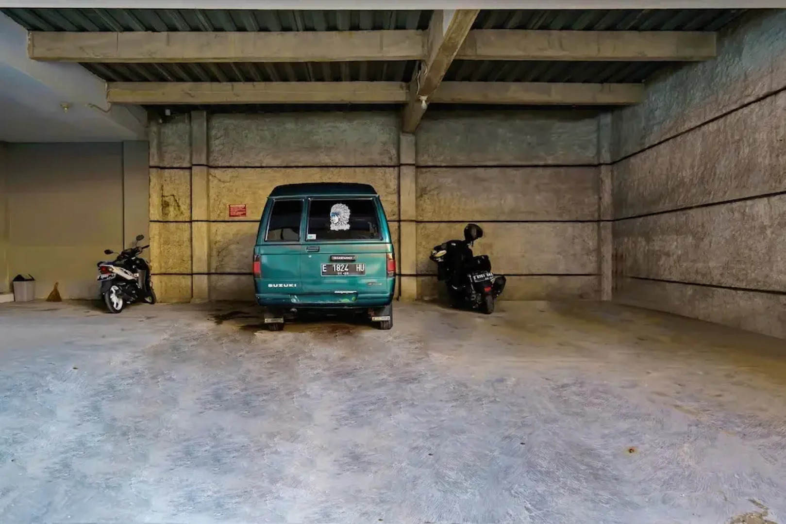 OYO Life 92641 Guest House Palinggihan Ii